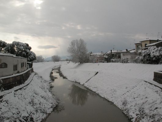 Argine del Cascina sotto la neve