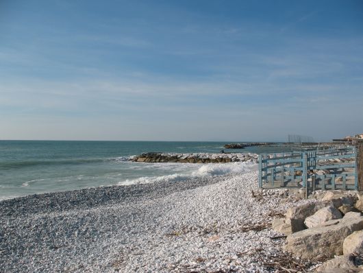 La spiaggia nei pressi del Ristorante Barbarossa a Marina di